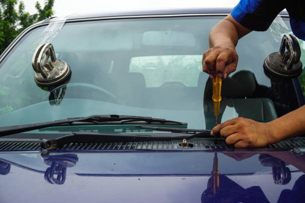 The Complete Guide to Windshield Replacement Costs Factors Insurance and Saving Tips